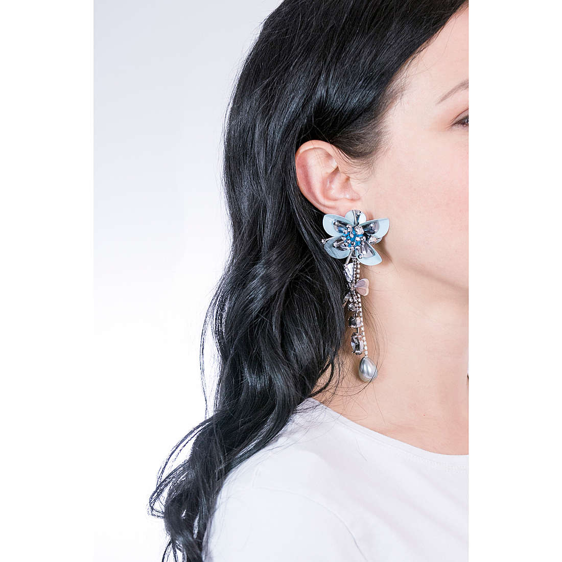 Ottaviani earrings woman 500345O photo wearing
