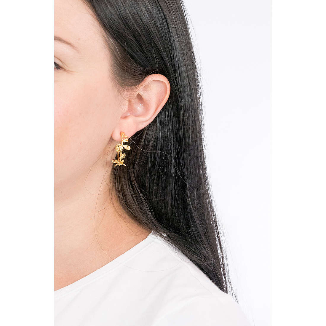 PDPaola earrings Blossom woman AR01-193-U wearing
