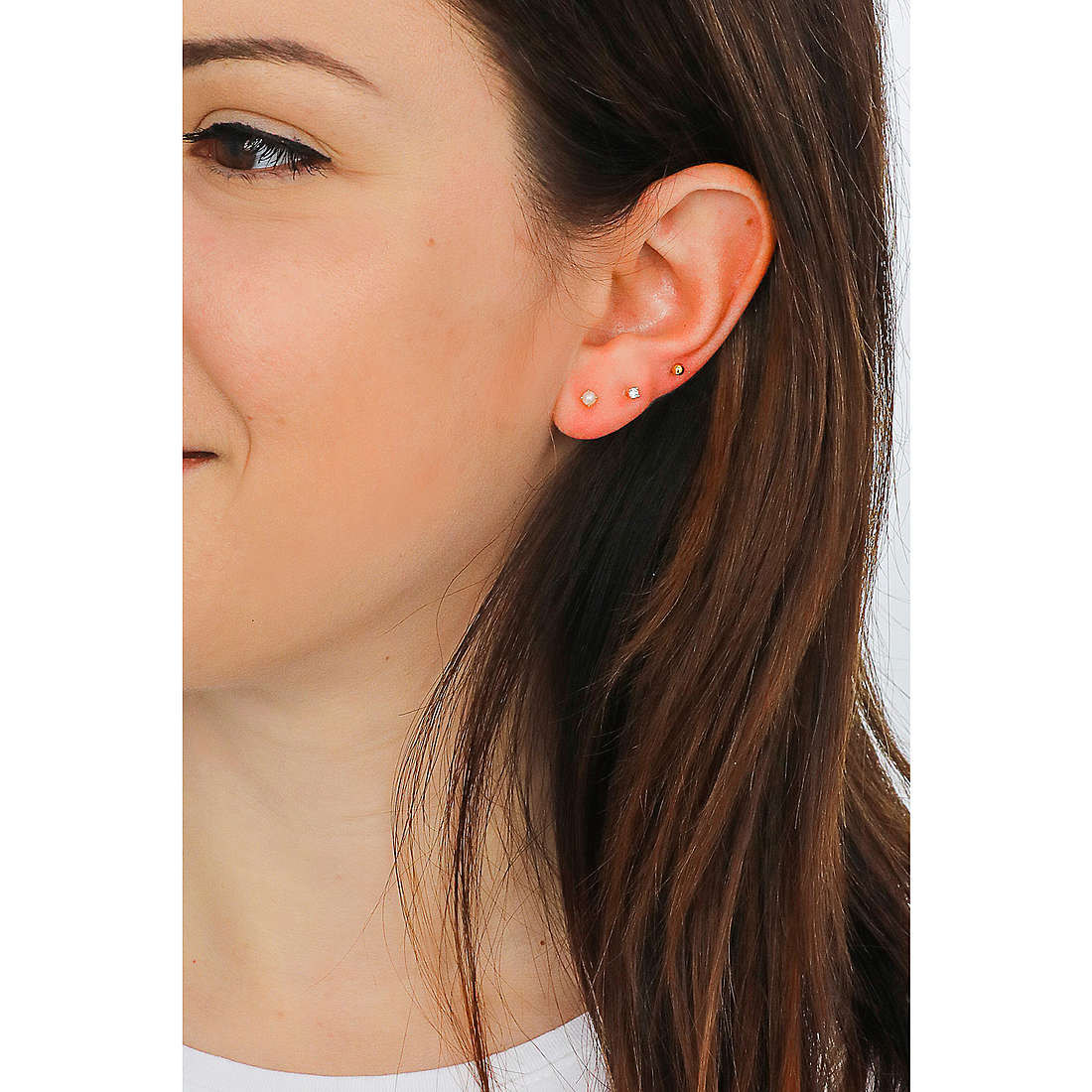 PDPaola earrings New Essentials woman BU01-020-U wearing