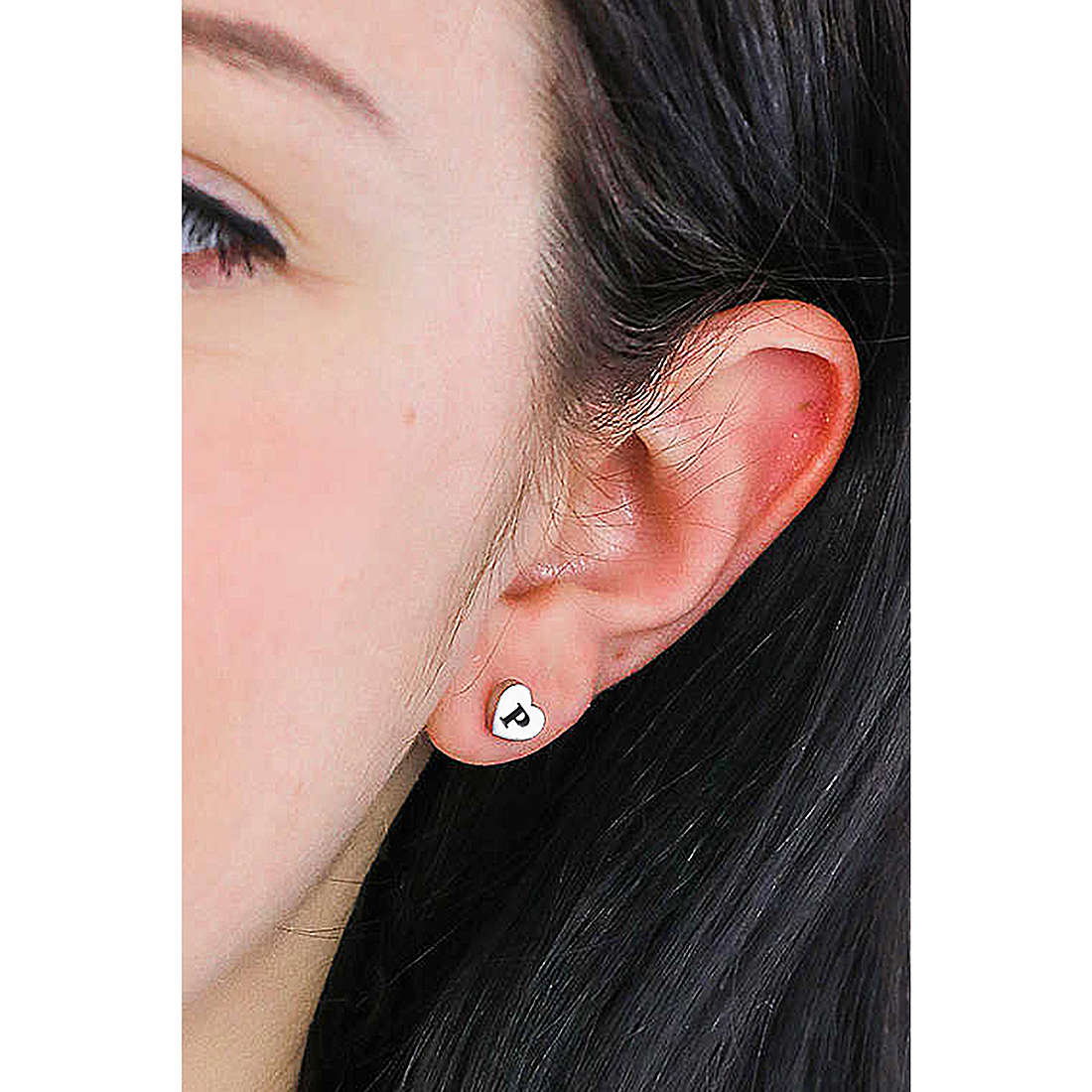 Sagapò earrings Click woman SCK109 wearing