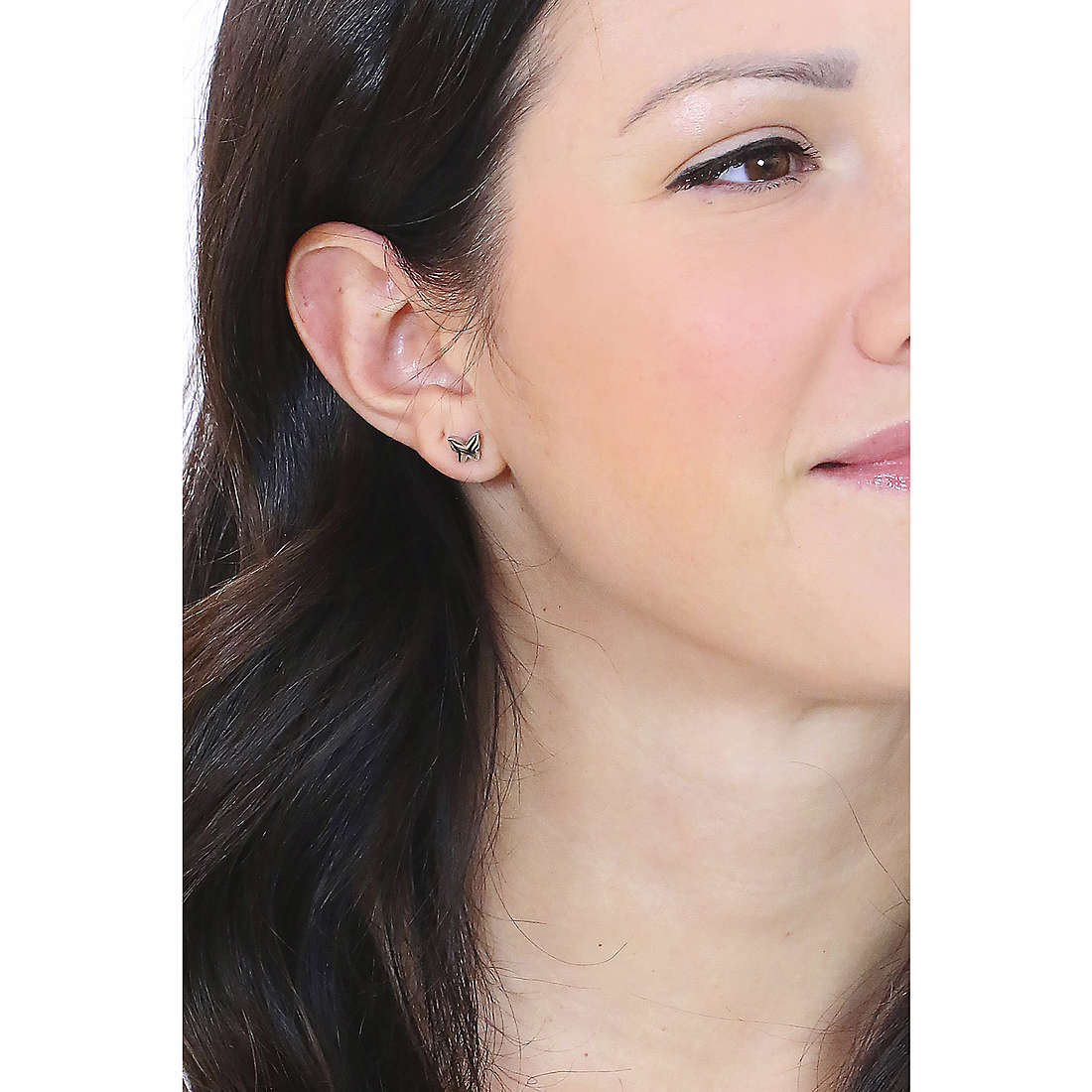 Sagapò earrings Click woman SCK156 wearing
