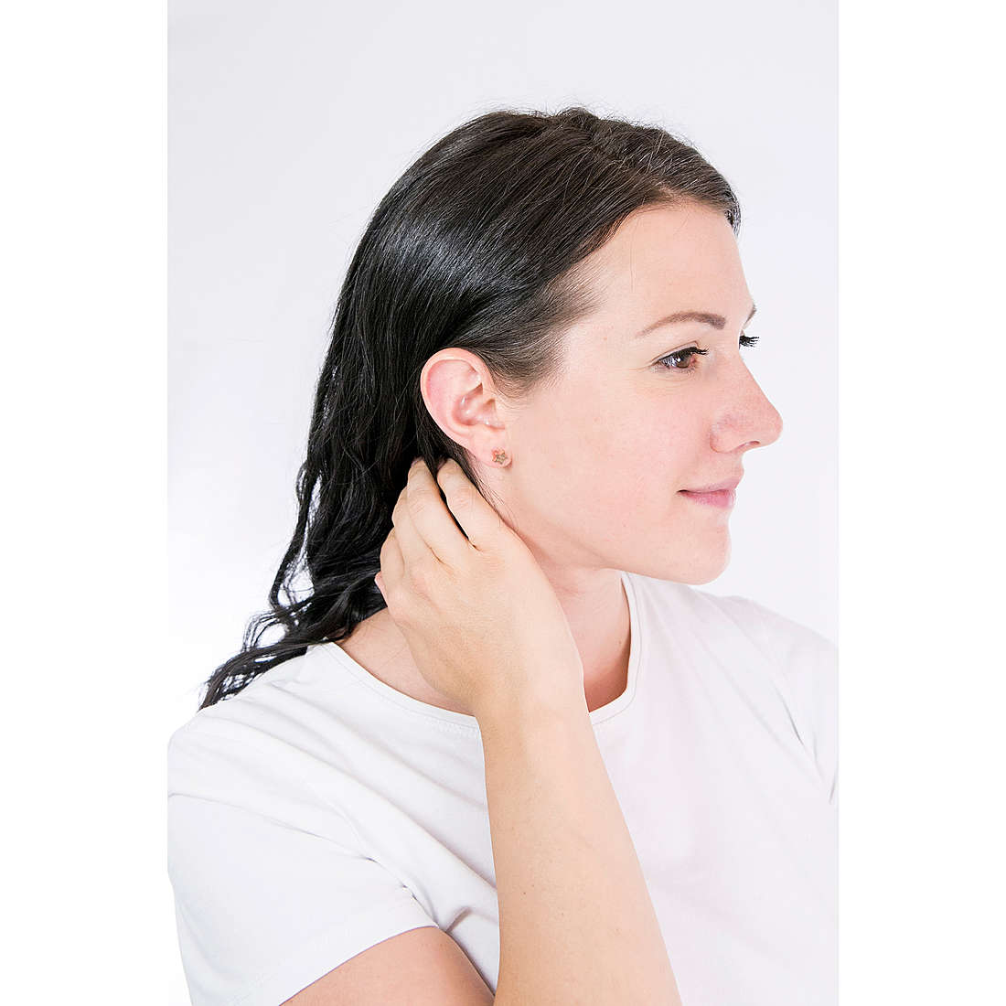 Sagapò earrings Click woman SCK38 wearing