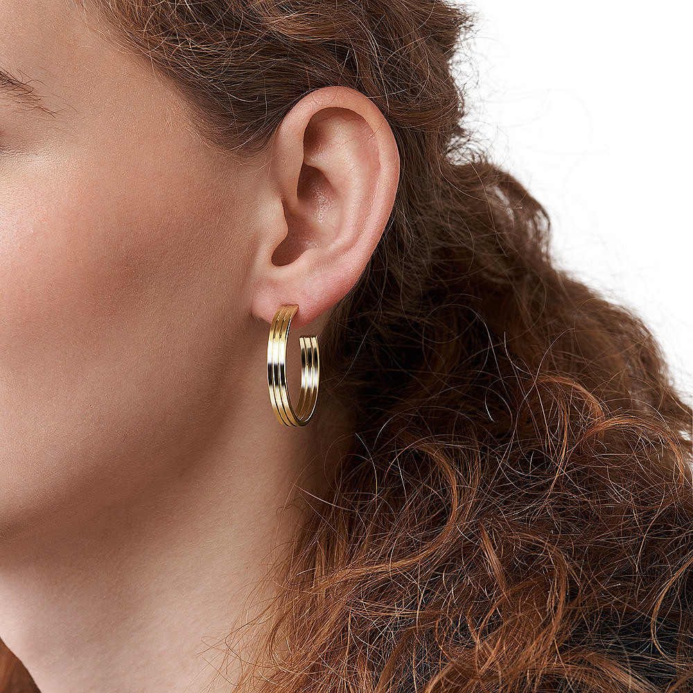 Skagen earrings Elin woman SKJ1540710 wearing
