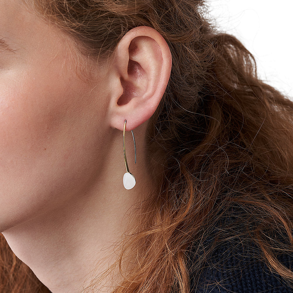 Skagen earrings Sea Glass woman SKJ1547710 wearing