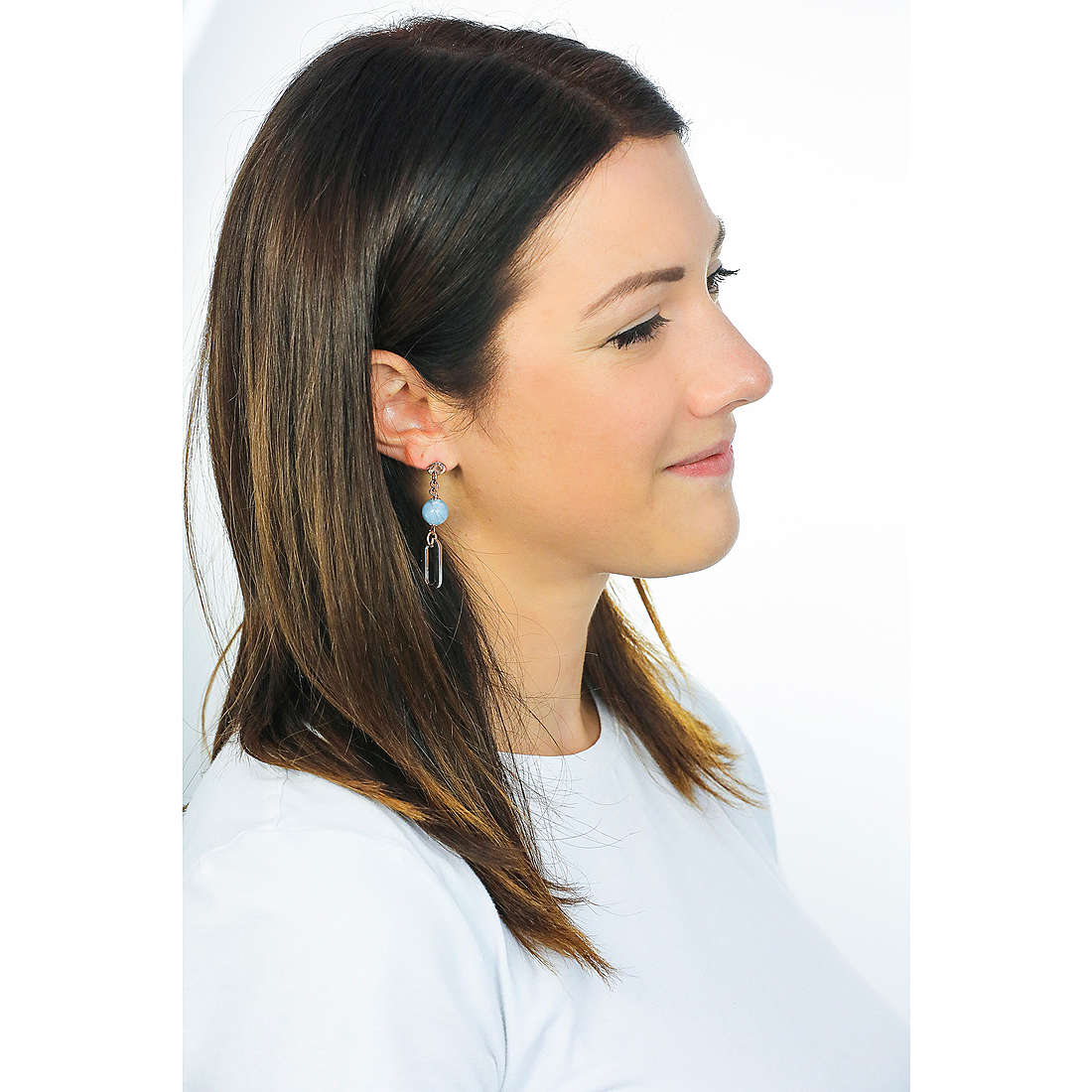 Sovrani earrings Cristal Magique woman J4841 wearing
