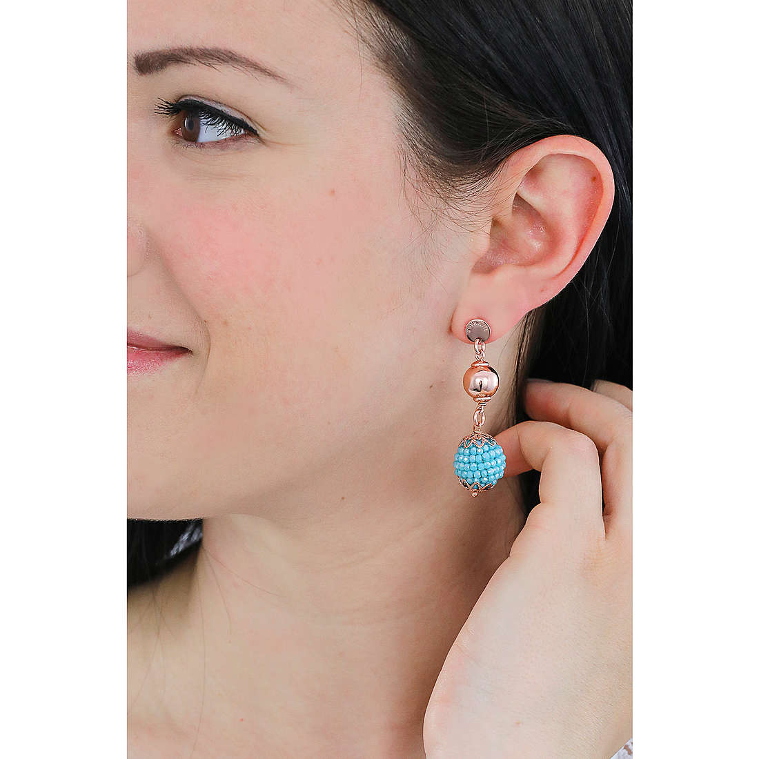 Sovrani earrings Cristal Magique woman J6139 wearing
