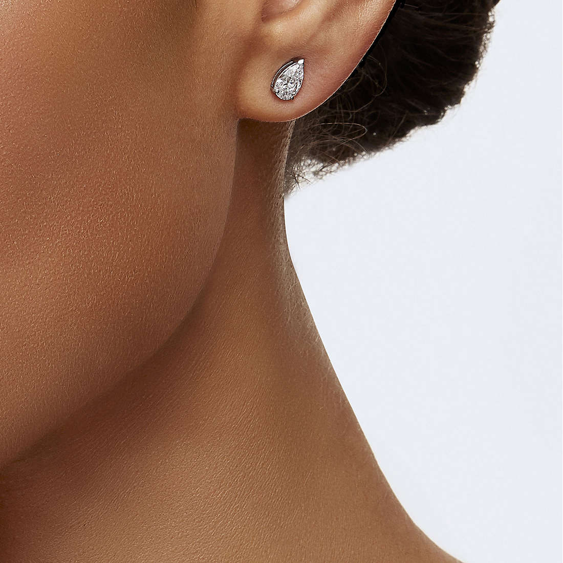 Swarovski earrings Attract woman 5563121 wearing