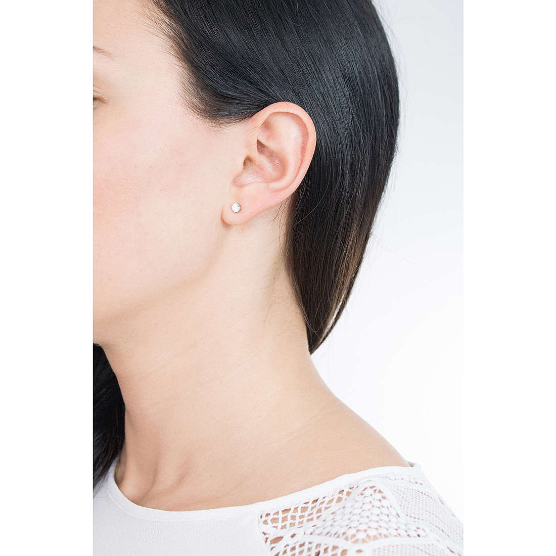 Swarovski earrings Attract Round woman 5408436 wearing