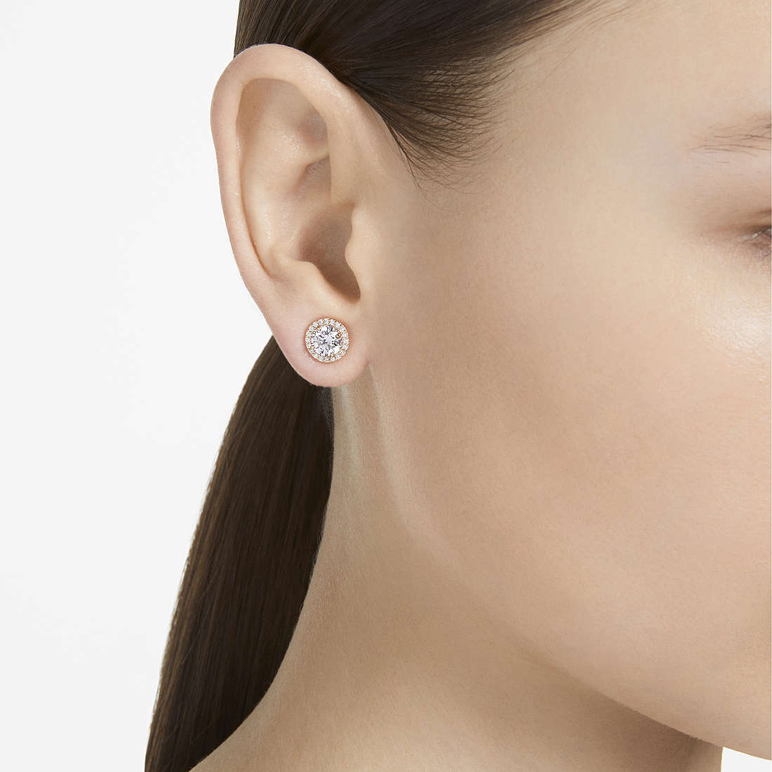 Swarovski earrings Constella woman 5636275 wearing