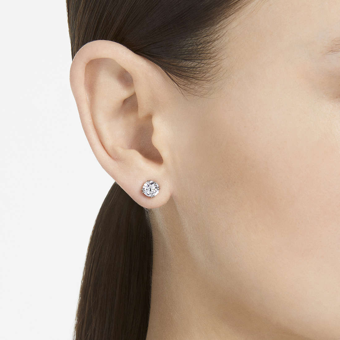 Swarovski earrings Constella woman 5636712 wearing