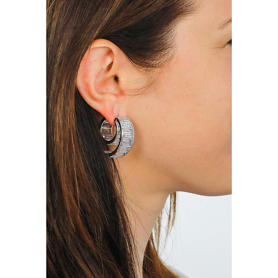 Swarovski earrings Curiosa woman 5600776 wearing
