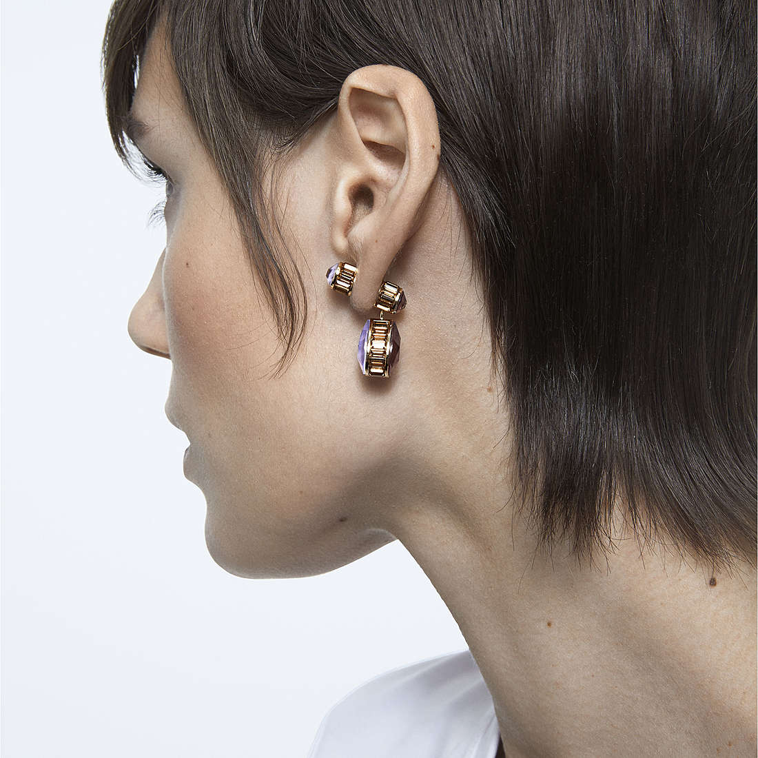 Swarovski earrings Orbita woman 5600523 wearing