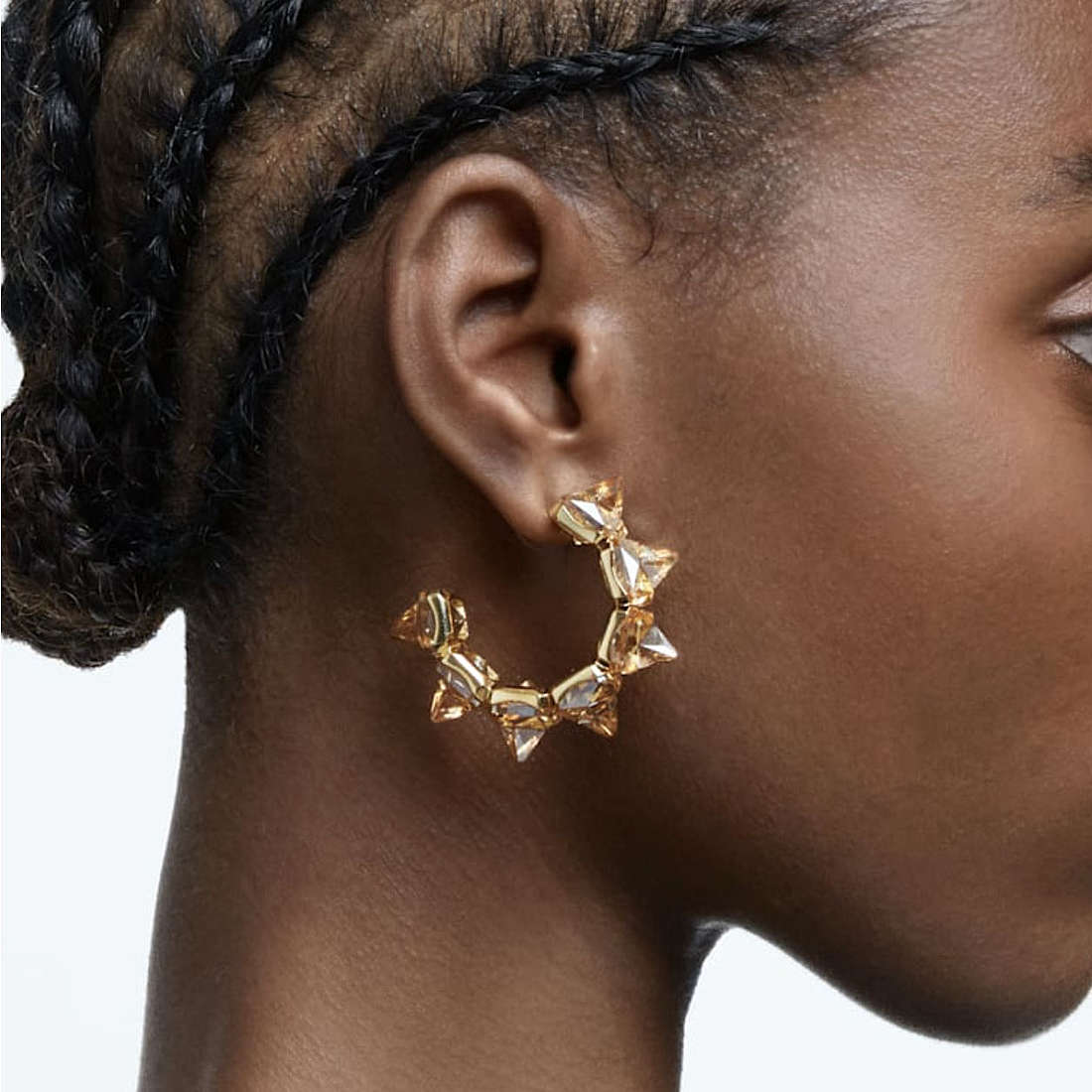 Swarovski earrings Ortyx woman 5613722 wearing