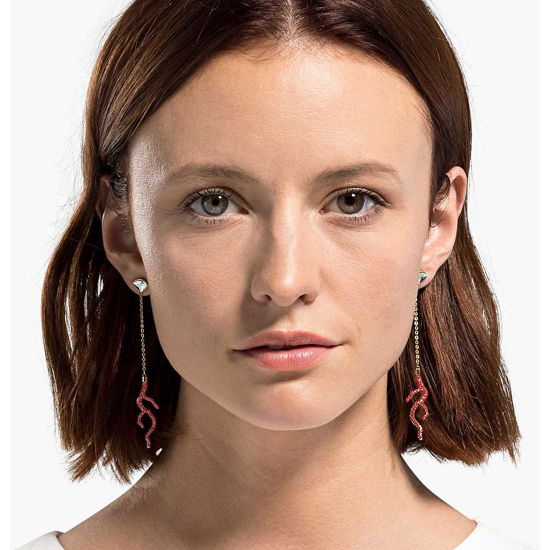 Swarovski earrings Shell woman 5520662 wearing