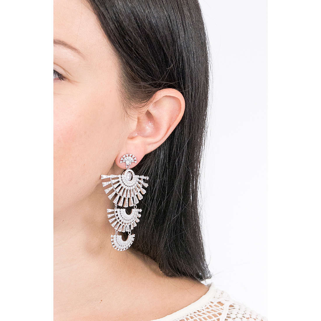 Swarovski earrings Sparkling woman 5568008 wearing