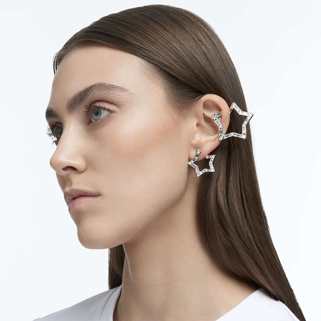 Swarovski earrings Stella woman 5617757 wearing