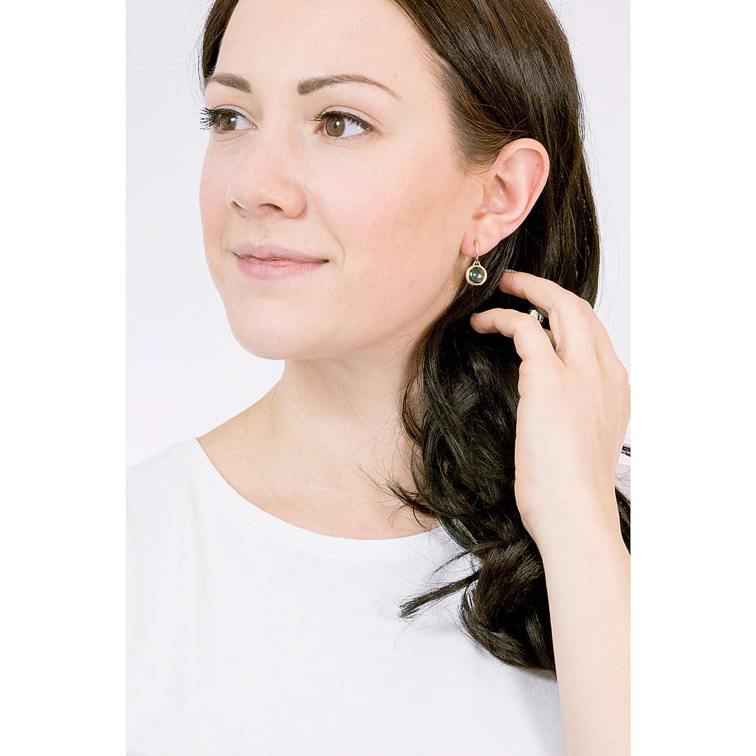 Swarovski earrings Tahlia woman 5572587 wearing