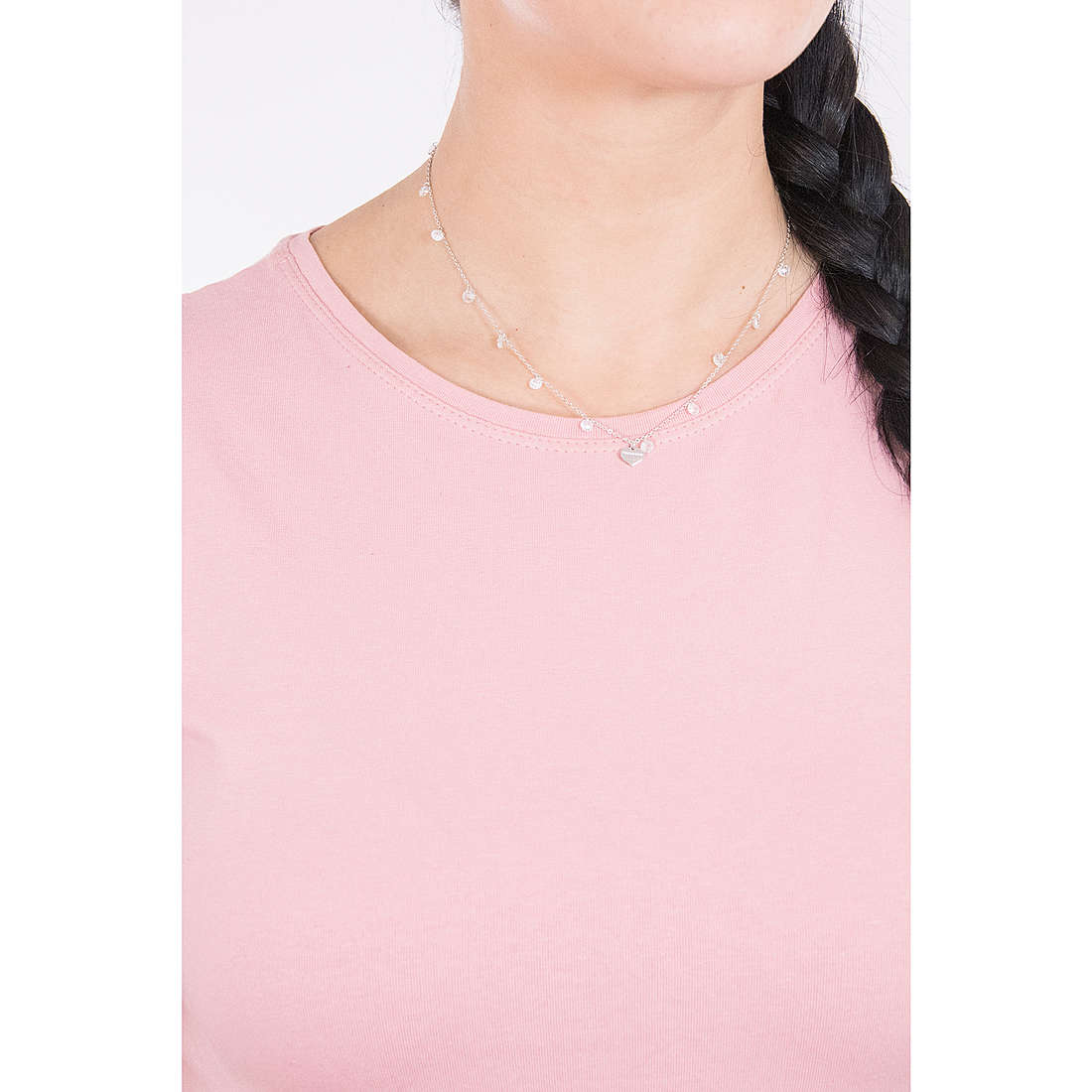 Rebecca necklaces Lucciole woman SLCKBB05 wearing