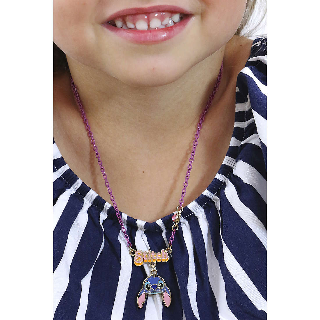 Disney necklaces Stitch child NH00925YRPL-16 wearing
