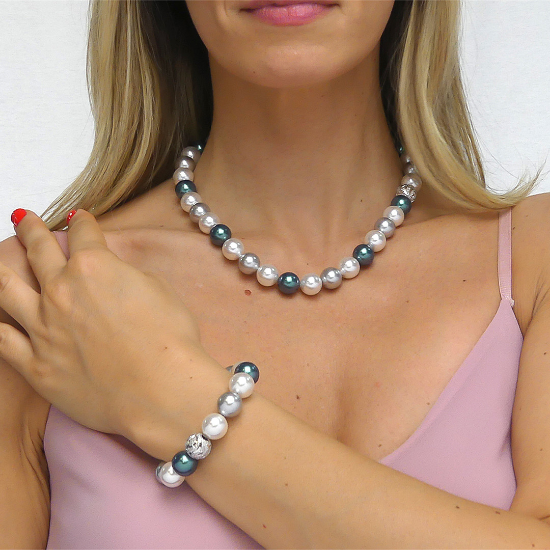 Boccadamo necklaces Perle woman GR822 wearing