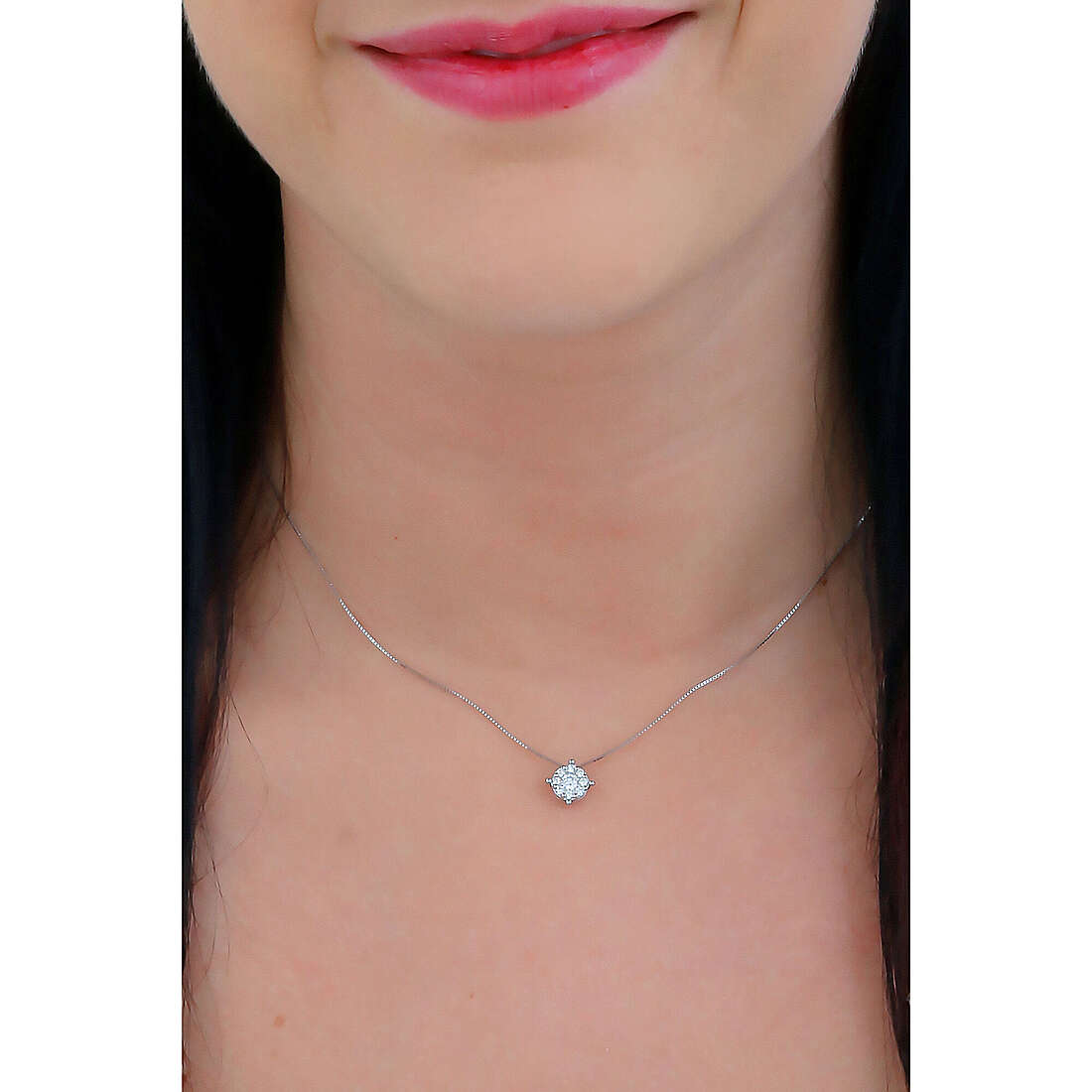 Comete necklaces Rose di diamanti woman GLB 1611 wearing