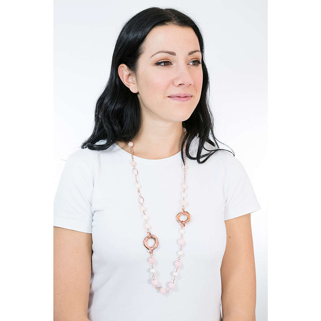 Sovrani necklaces Cristal Magique woman J4800 wearing