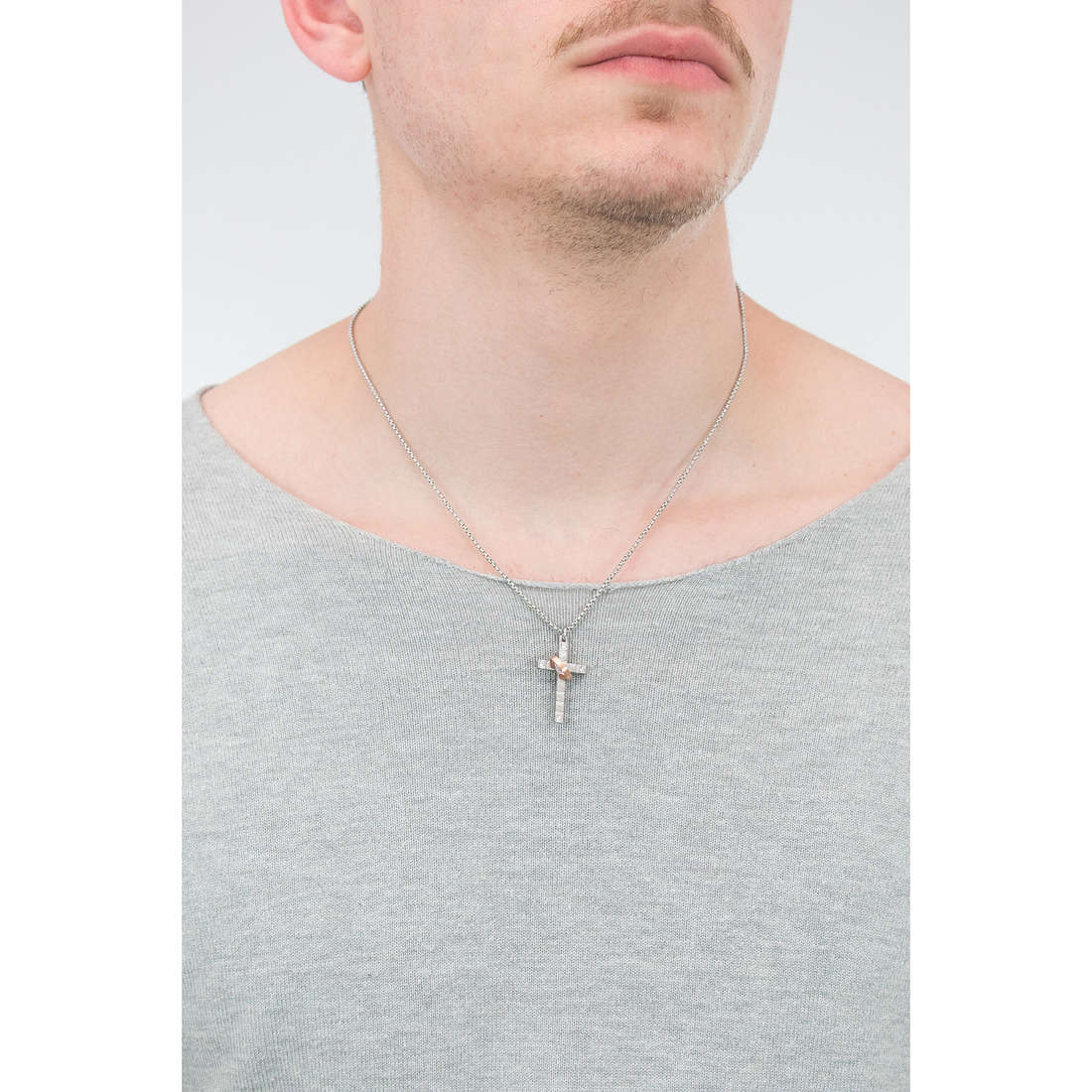 2Jewels necklaces Faith man 251431 wearing