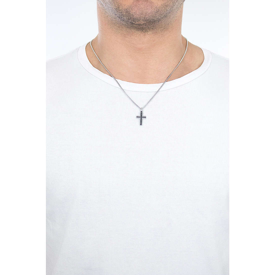 2Jewels necklaces Faith man 251578 wearing