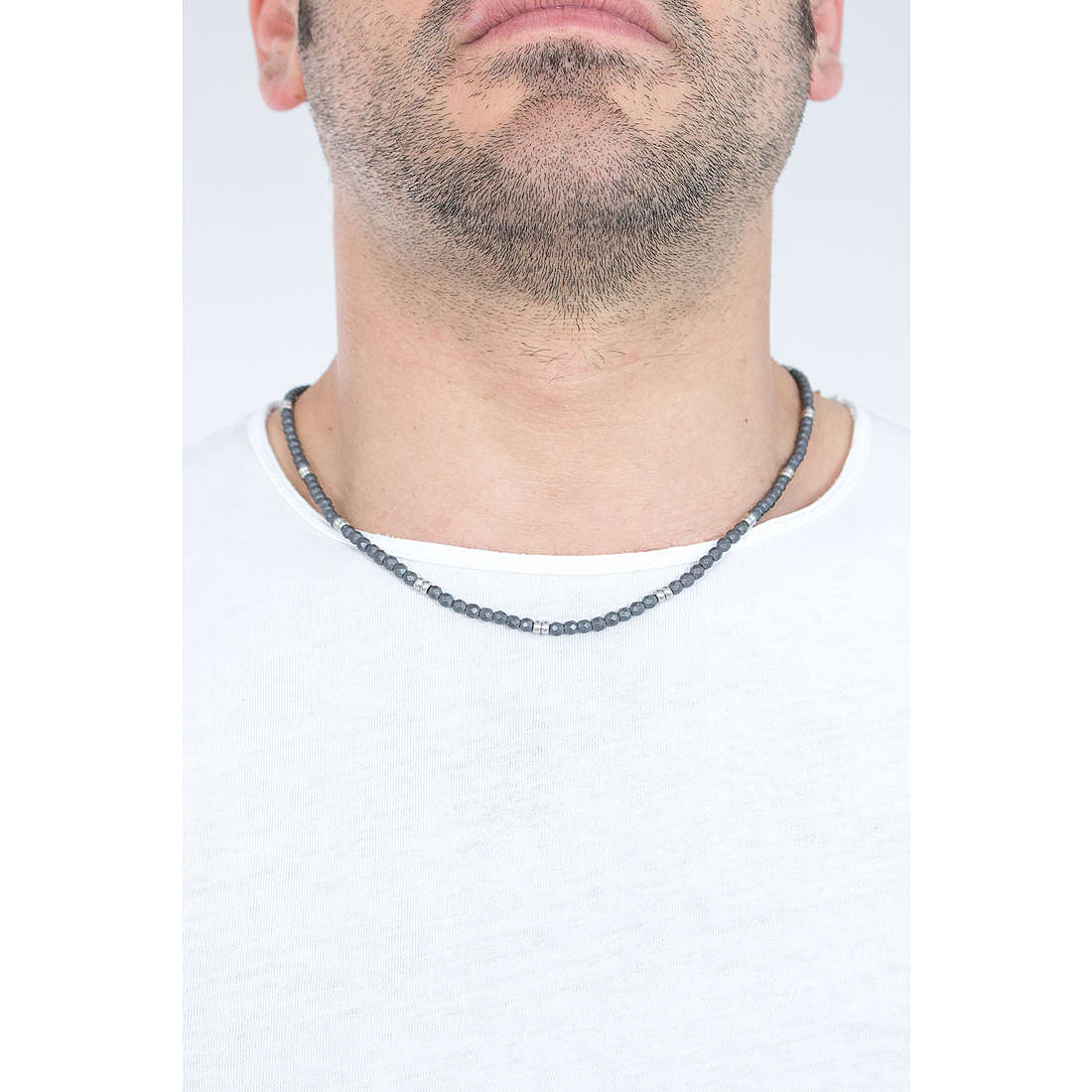 2Jewels necklaces Hematite man 251602 wearing
