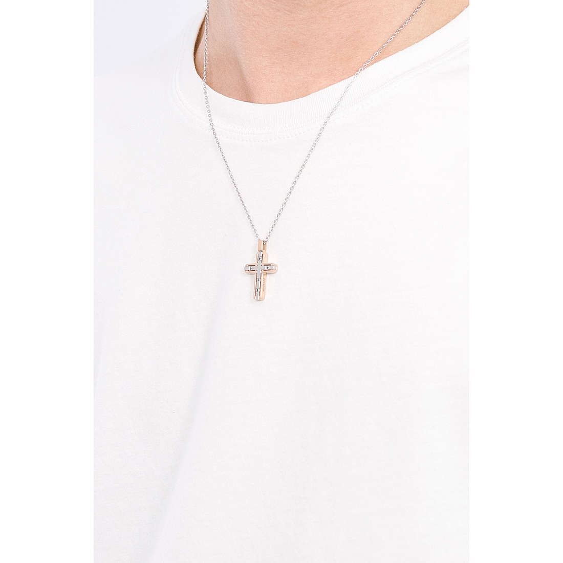 Sovrani necklaces Infinity Collection man J5862 wearing
