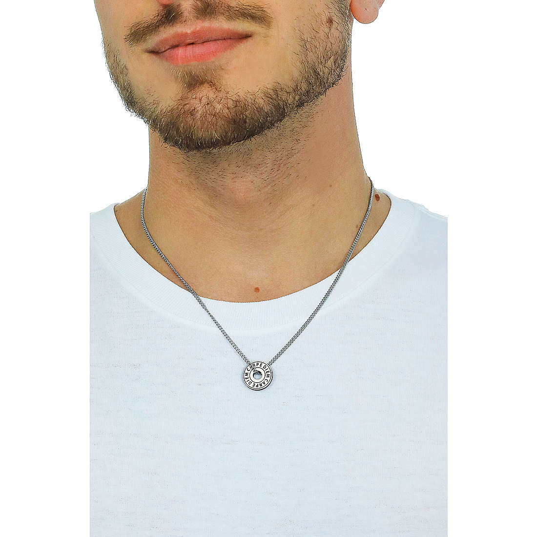 Kidult necklaces Philosophy man 751215 wearing
