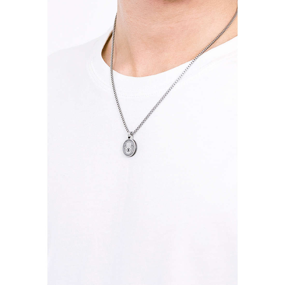 Kidult necklaces Spirituality man 751189 wearing
