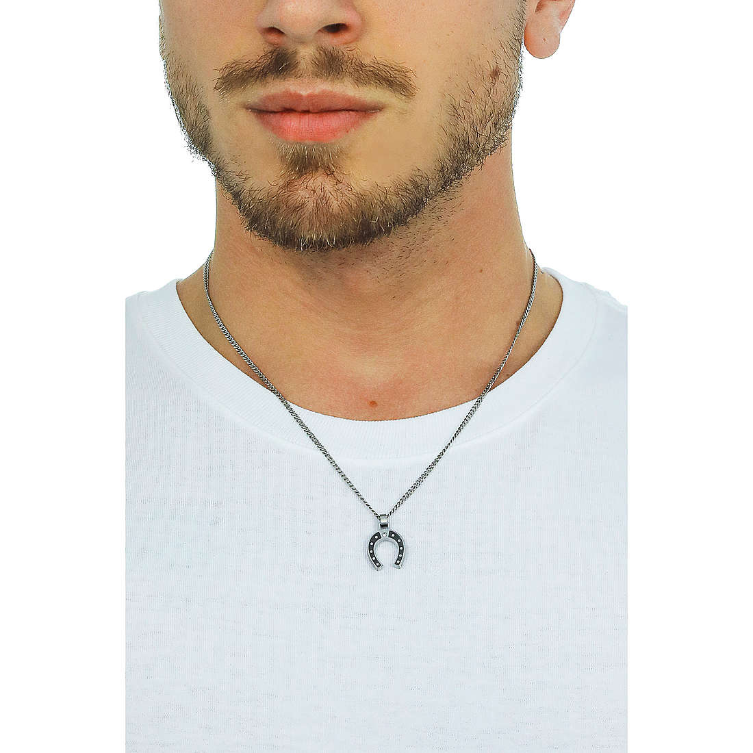 Kidult necklaces Symbols man 751214 wearing
