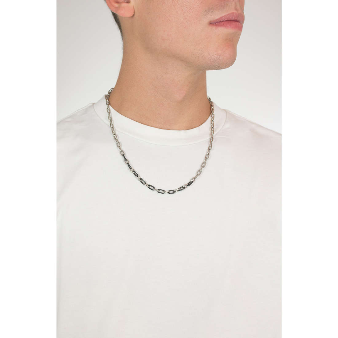 Morellato necklaces Cross man SAHU02 wearing