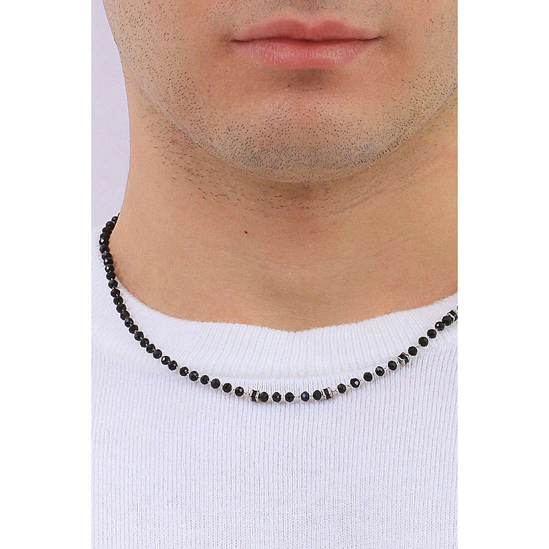 Sagapò necklaces shrine man SSR05 wearing