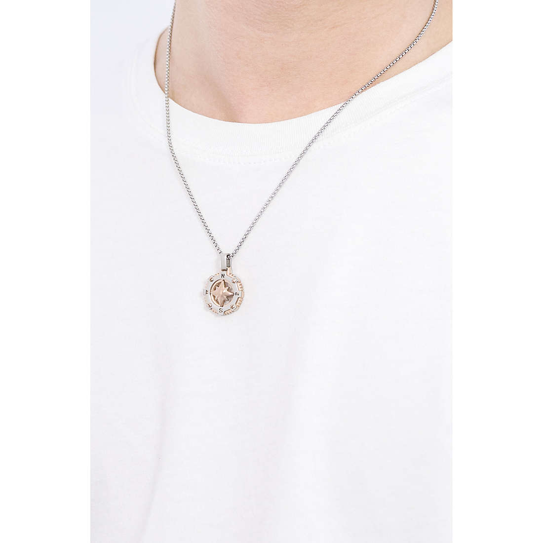 Sovrani necklaces Infinity Collection man J5855 wearing