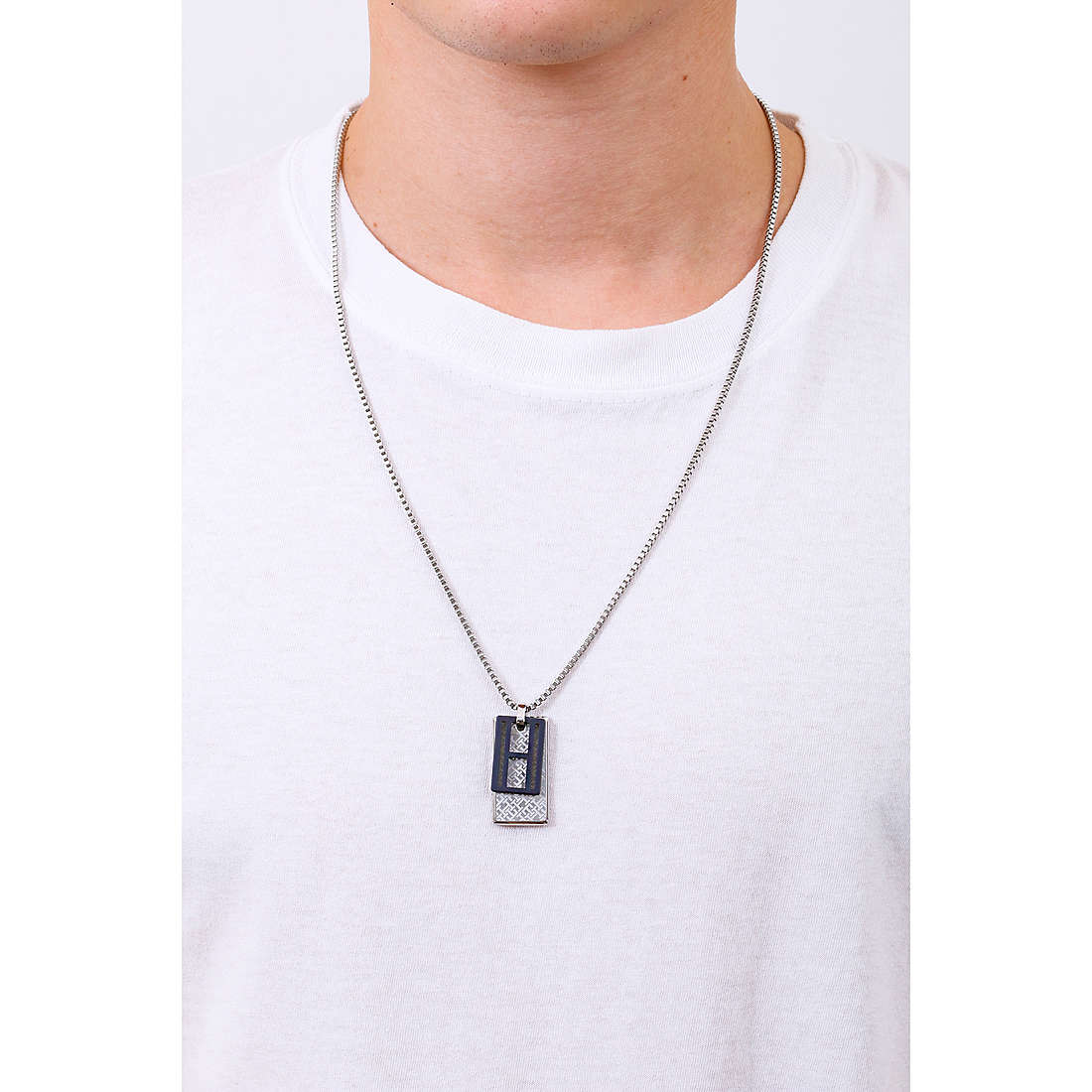 Tommy Hilfiger necklaces Anthony Ramos Capsule man 2790449 wearing