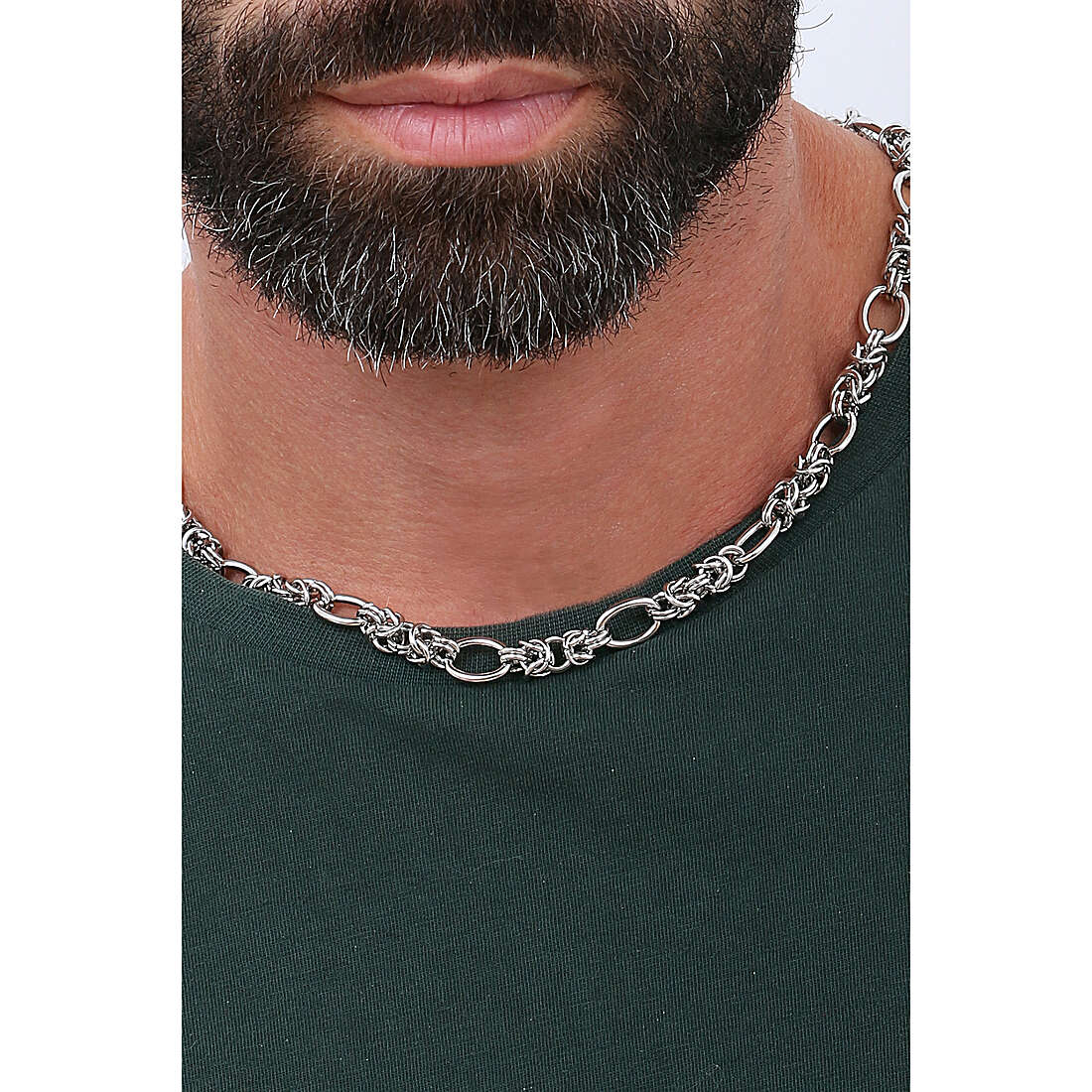 Travis Kane necklaces Chain man TK-C136 wearing