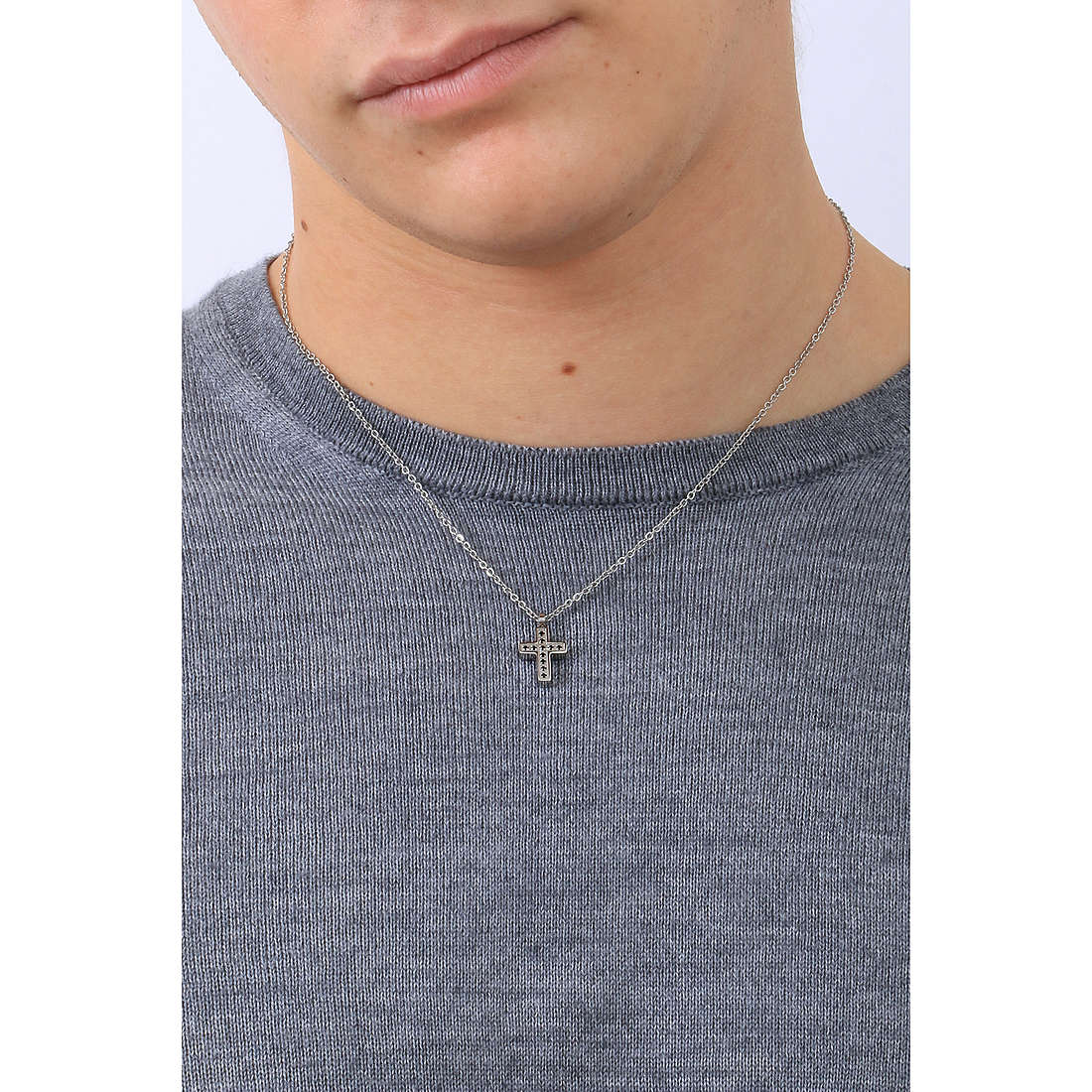 Luca Barra necklaces Sailor man LBCA429 wearing