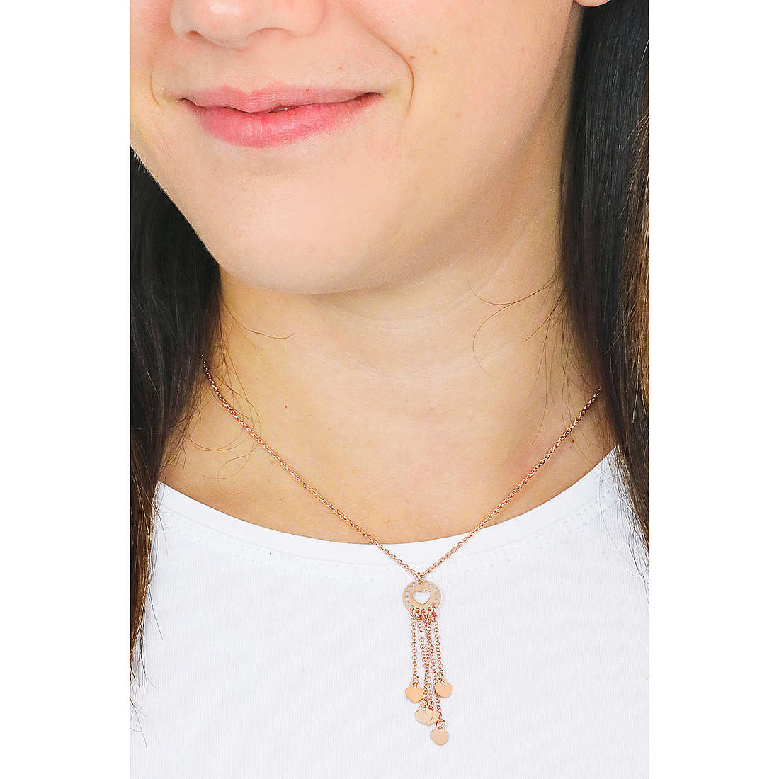 Amen necklaces Acchiappamore woman CLAAR wearing