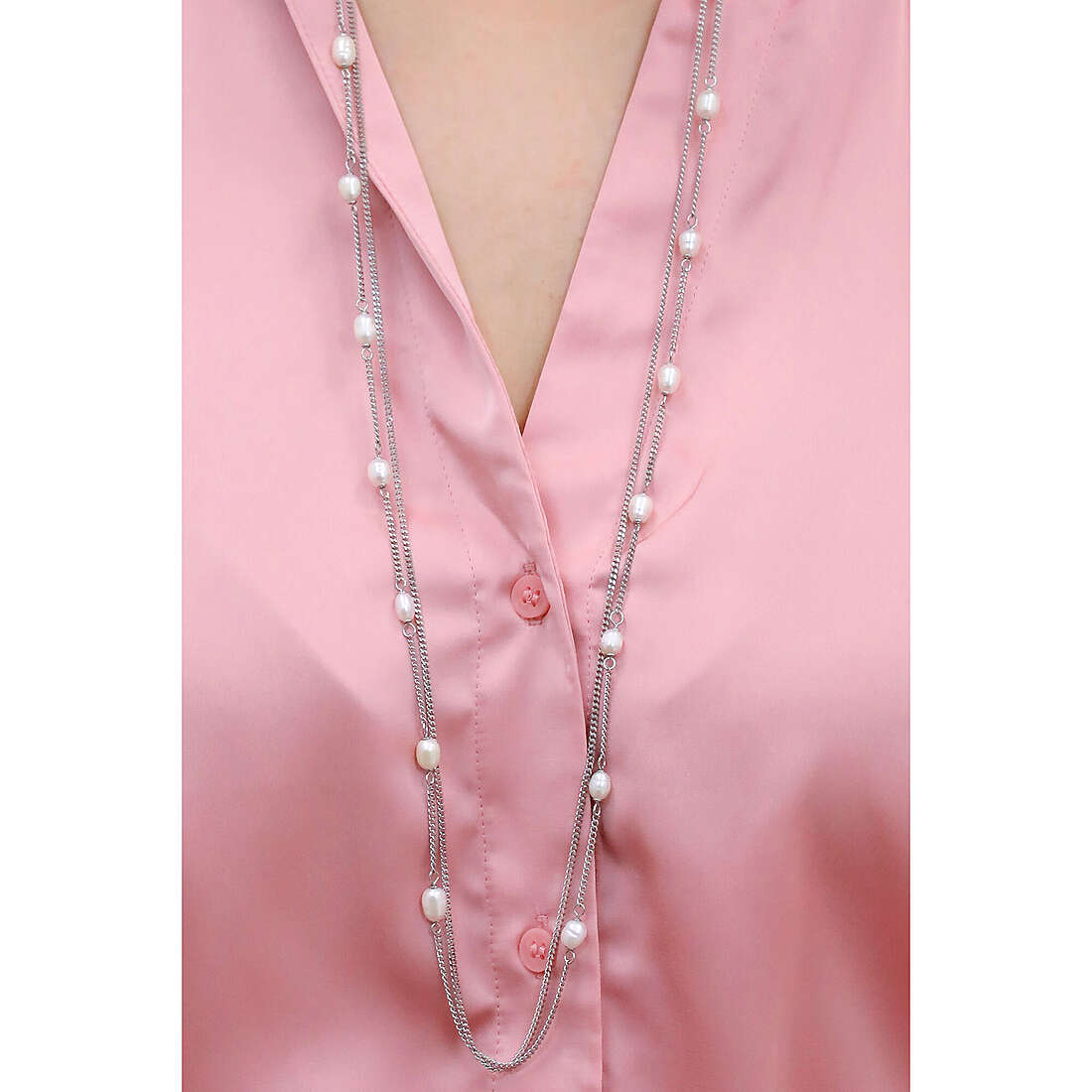 Boccadamo necklaces Mikiami woman MK/GR10 wearing