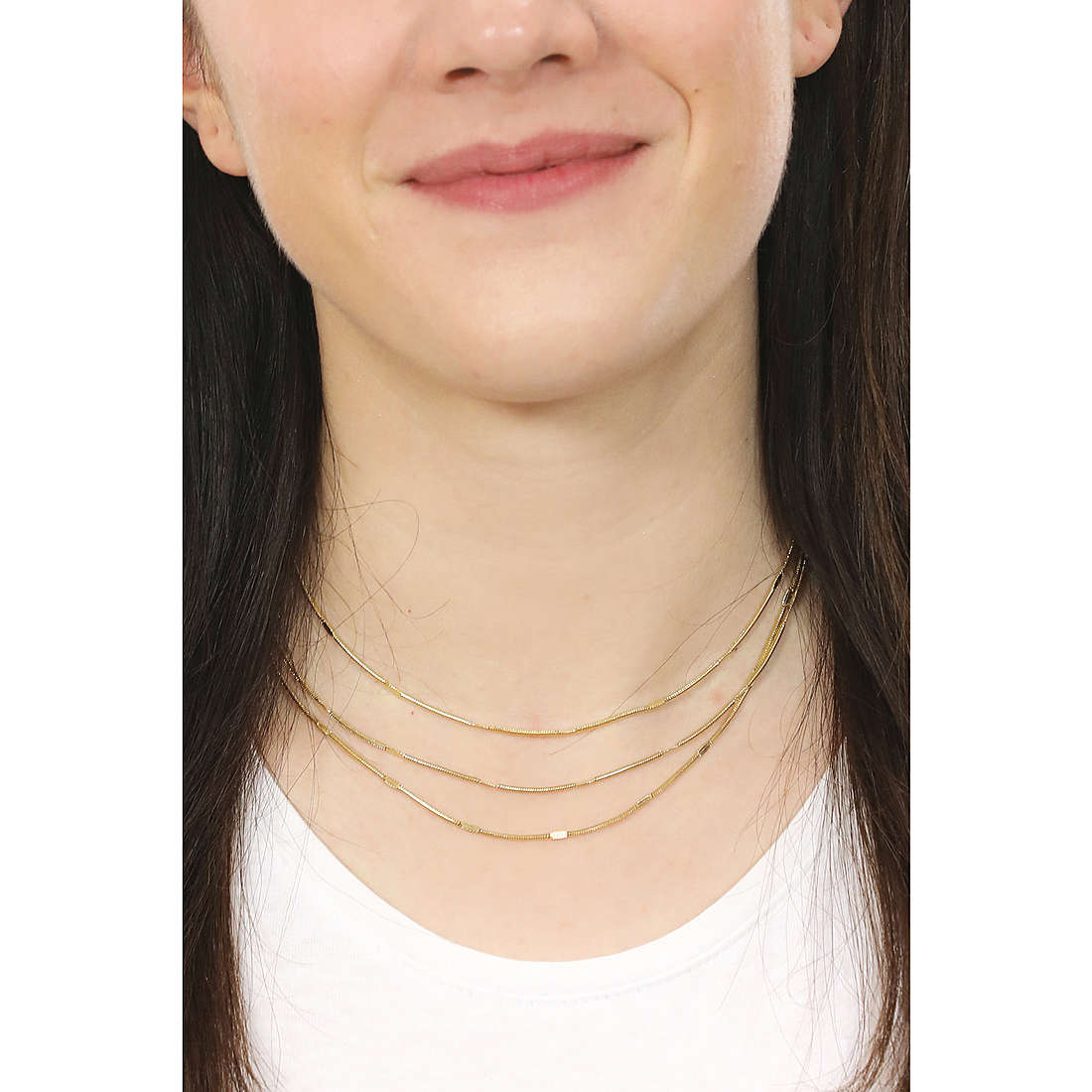 Breil necklaces Sinuous woman TJ3095 wearing