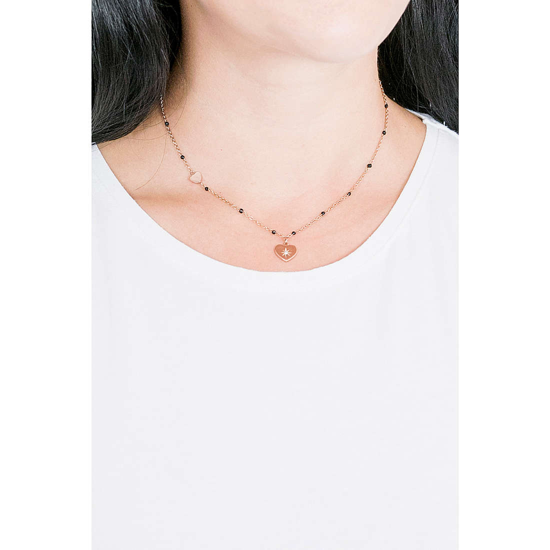 Brosway necklaces Chant woman BAH36 wearing