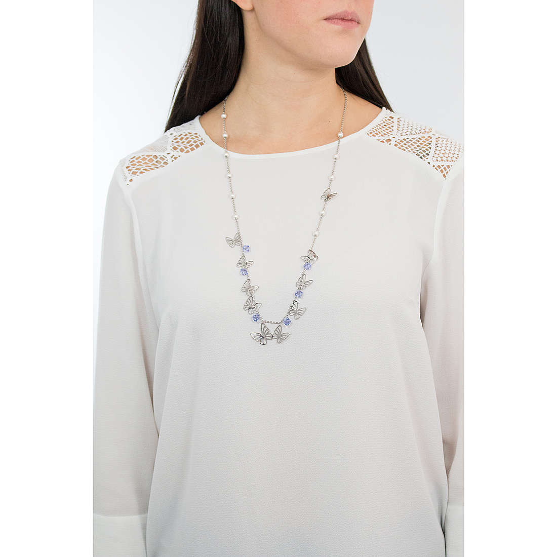 Brosway necklaces Charmant woman BCM02 wearing
