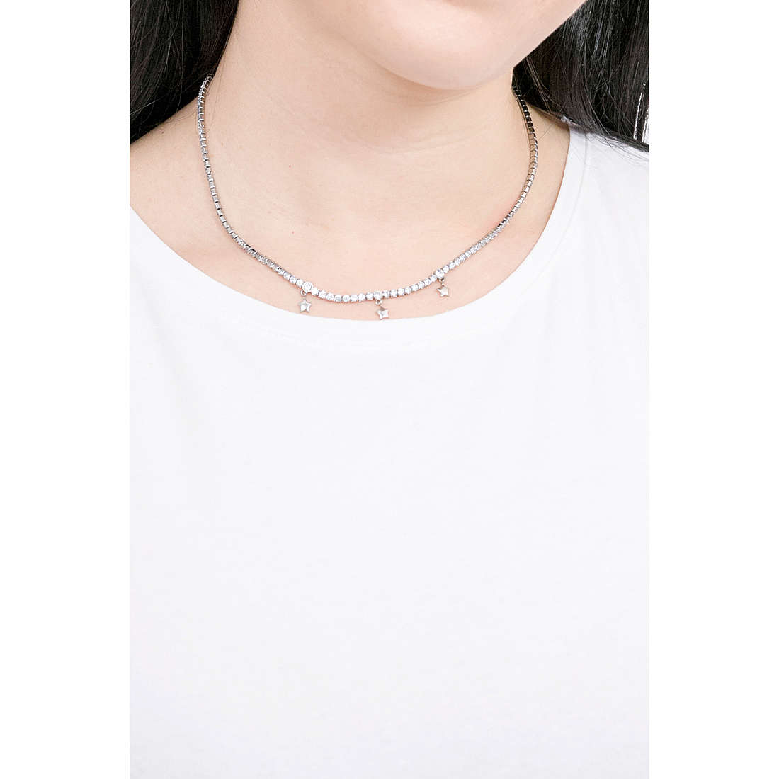 Brosway necklaces Desideri woman BEIN004 wearing