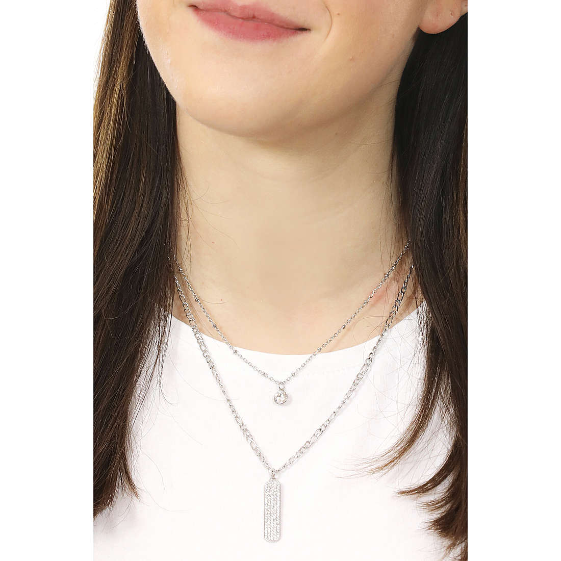 Brosway necklaces Symphonia woman BYM101 wearing