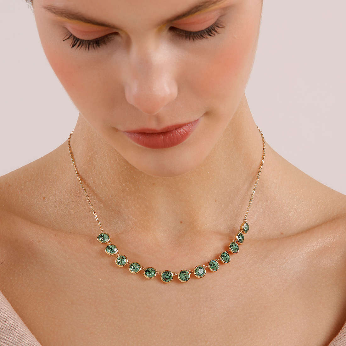 Brosway necklaces Symphonia woman BYM62 wearing