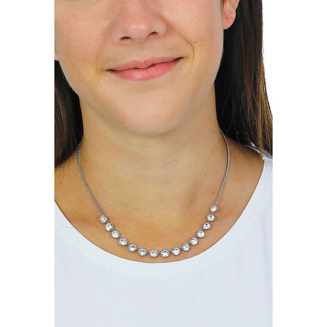 Brosway necklaces Symphonia woman BYM79 wearing