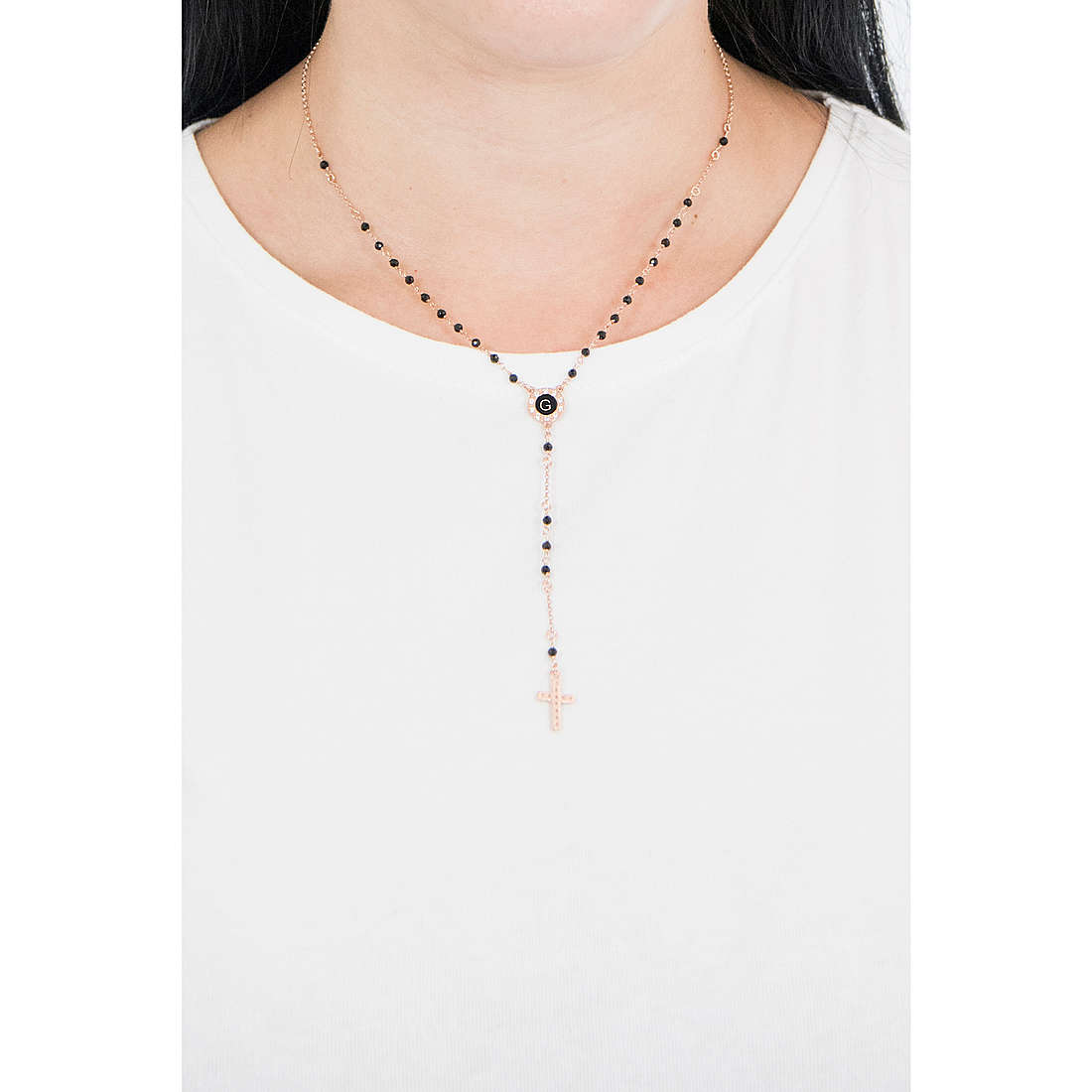 Dvccio necklaces Heave woman CRBPAGRN-g wearing