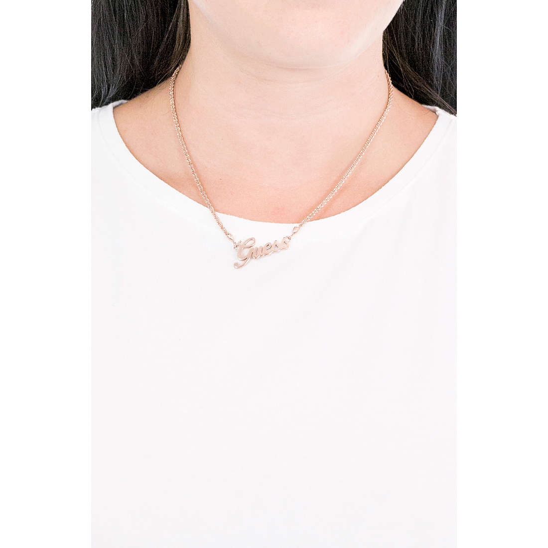 Guess necklaces woman JUBN79078JW wearing
